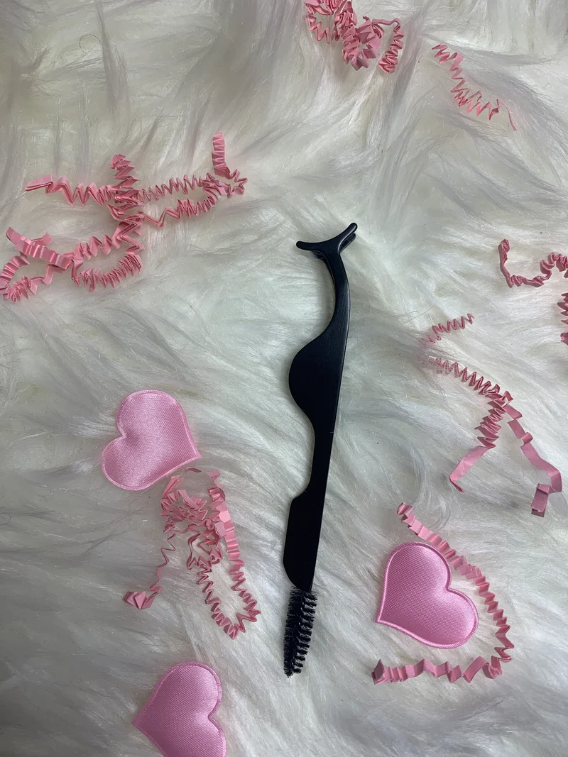 Lash applicator