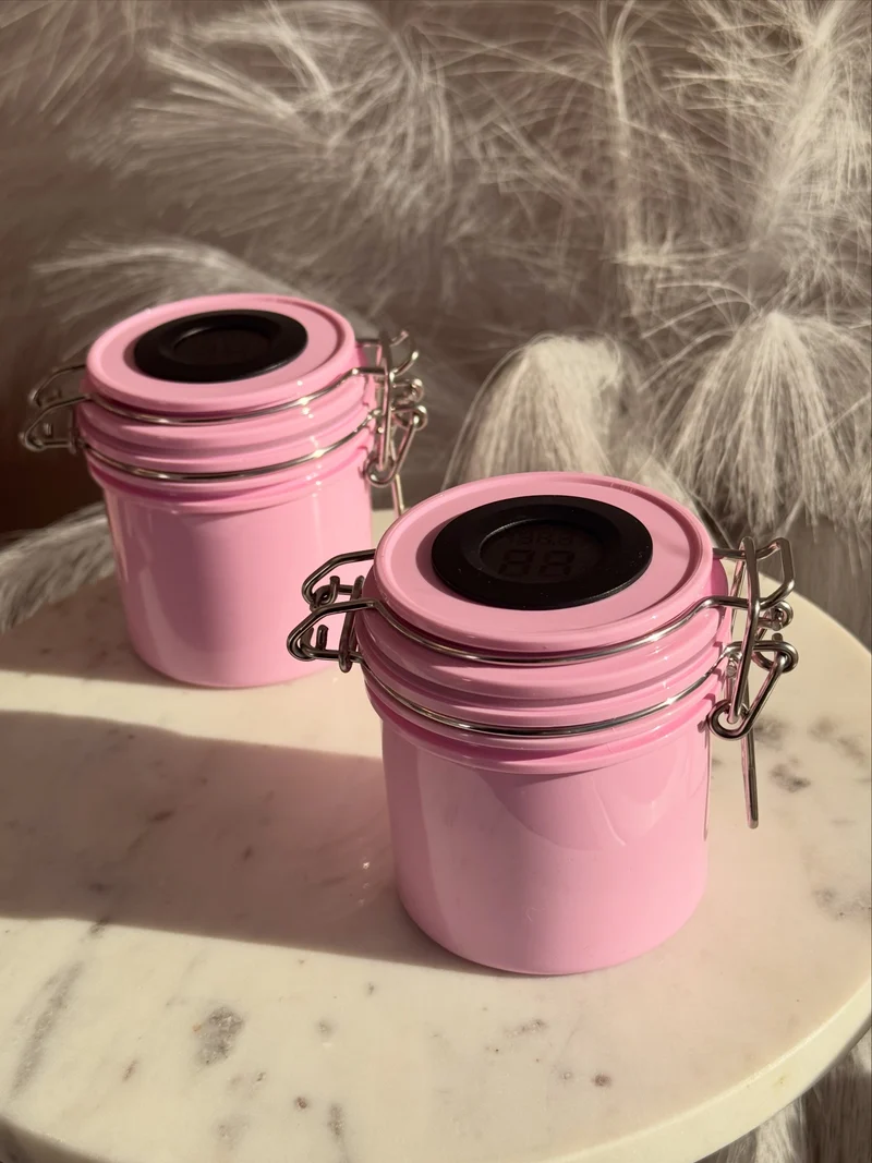 Pink storage jar w/ humidifier ✨