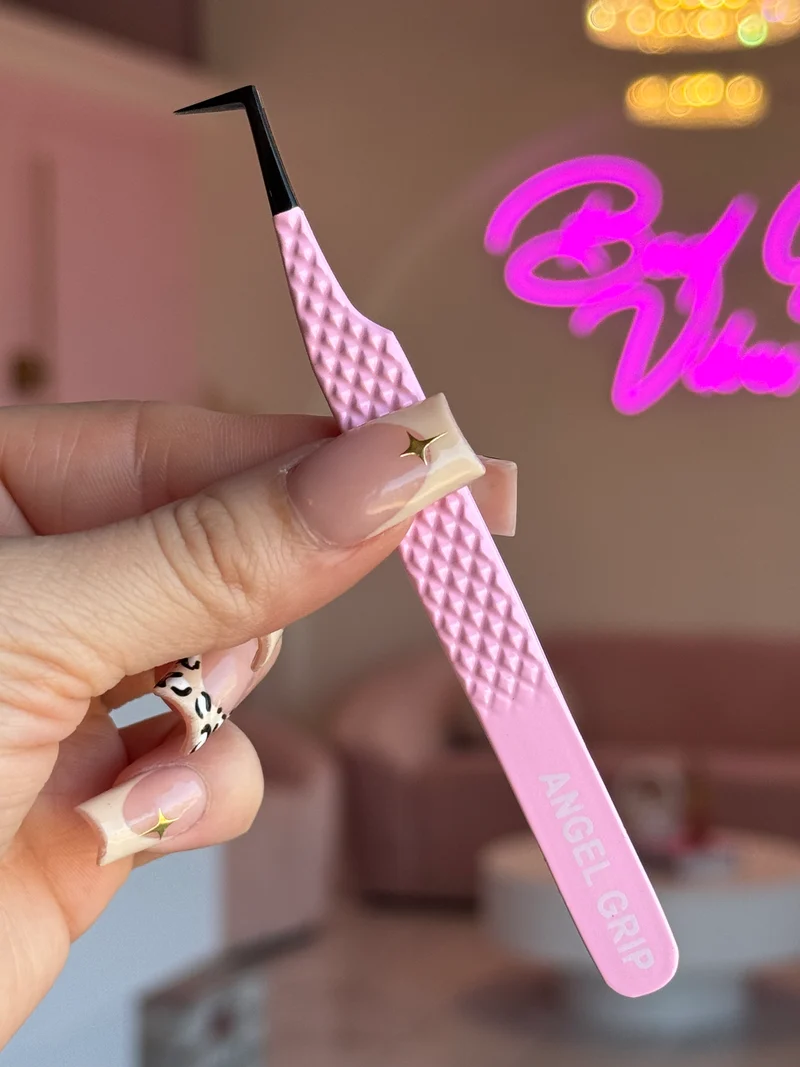 Angel grip fiber tip tweezer