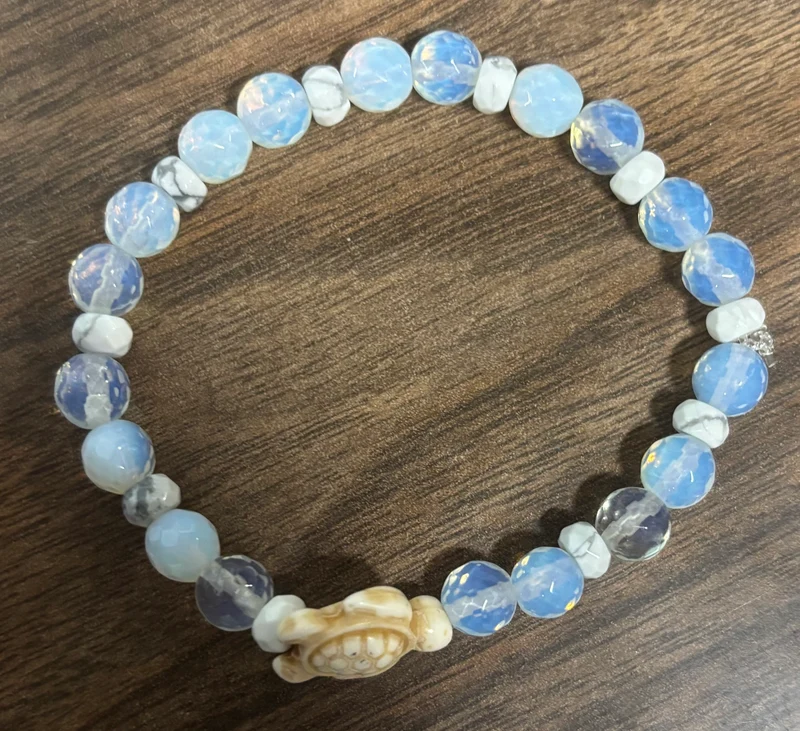 Gemstone bracelet with turtle