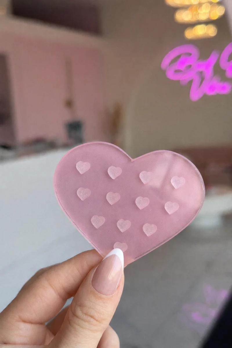 Heart glue tile 🩷