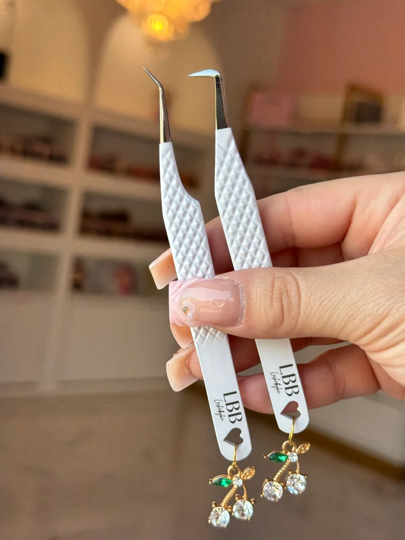 White Cherry Charm tweezer