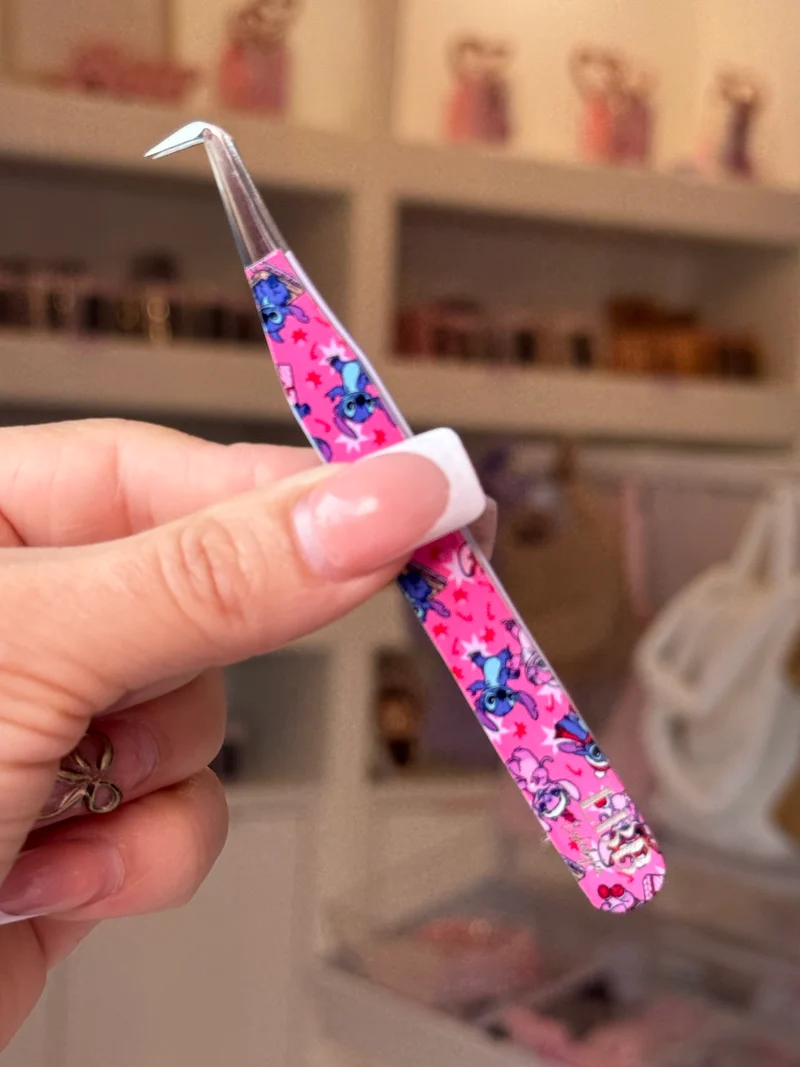 Christmas Stitch tweezers 🩷💙