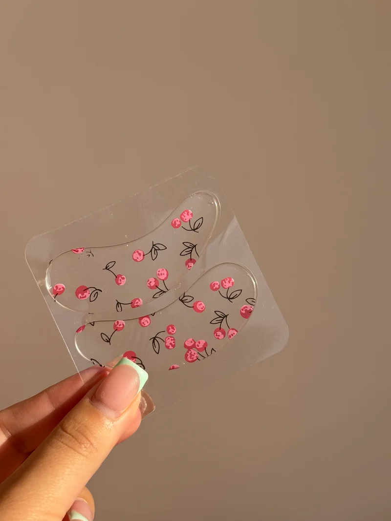 Cherry Gel Eyepads 🍒