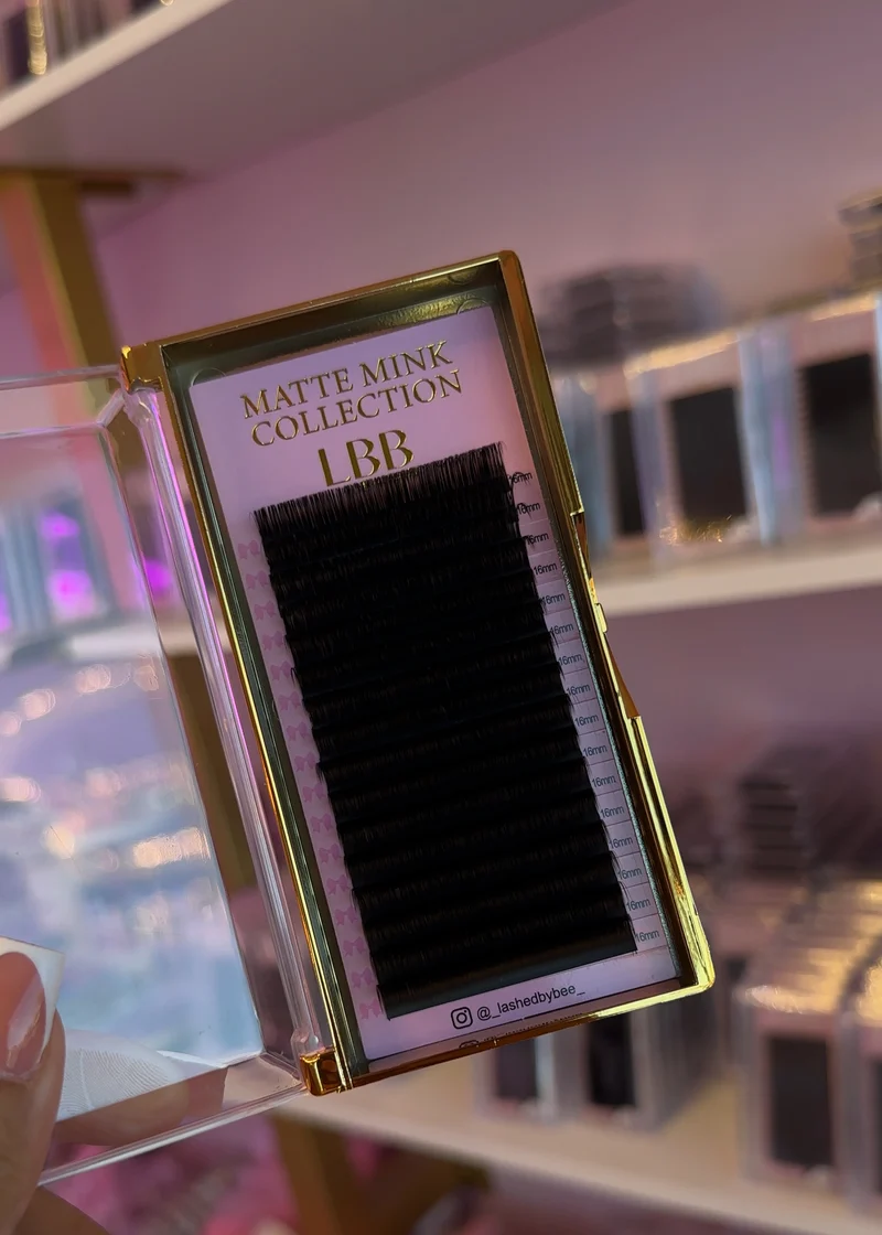 Matte Mink Volume Lashes D curl