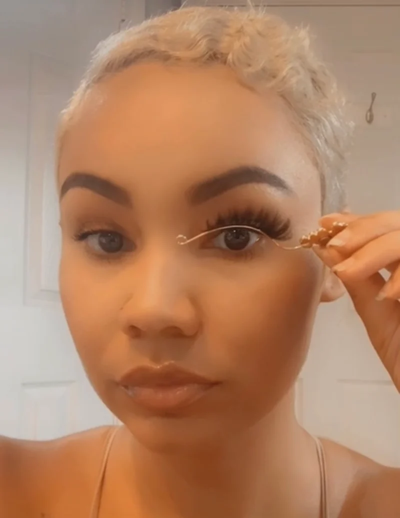 Lash display holder