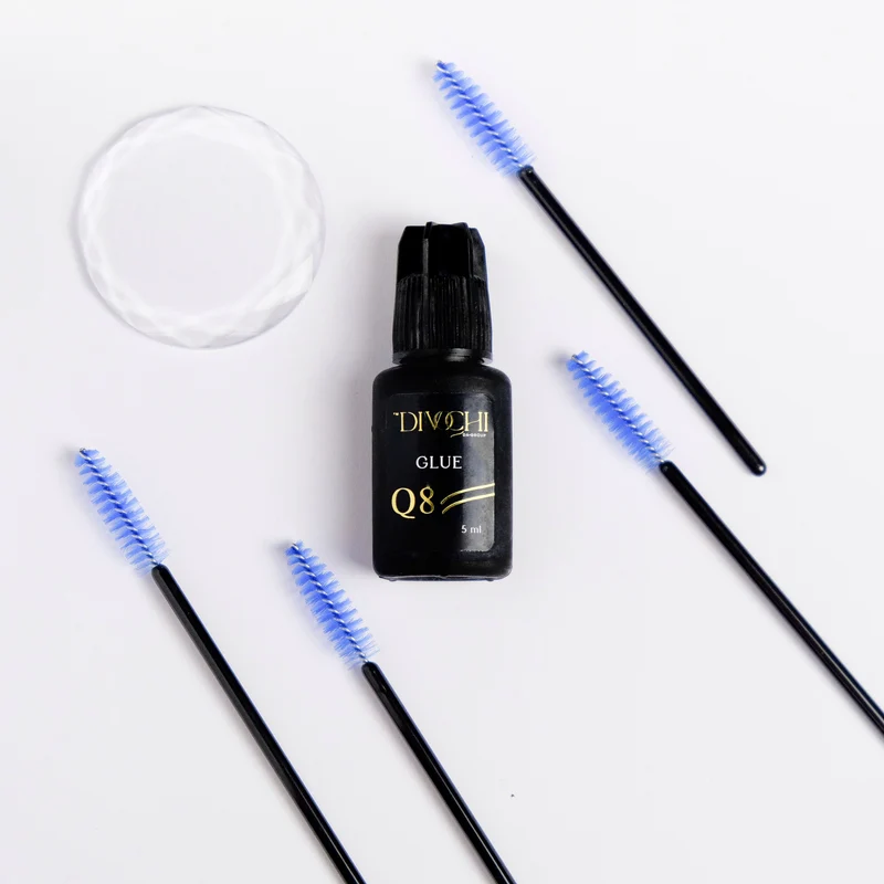 Wimpernkleber / Black Q8 / 5 ml